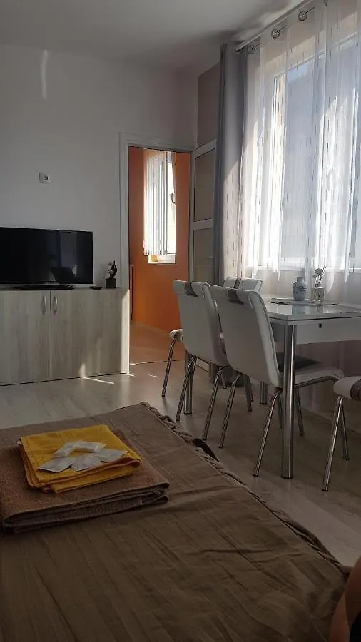 Apartamento Ул. Фьодор Успенски Д. 6
